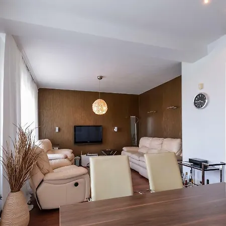 Super Premium Two Bedroom On Vitosha Boulevard Sofia